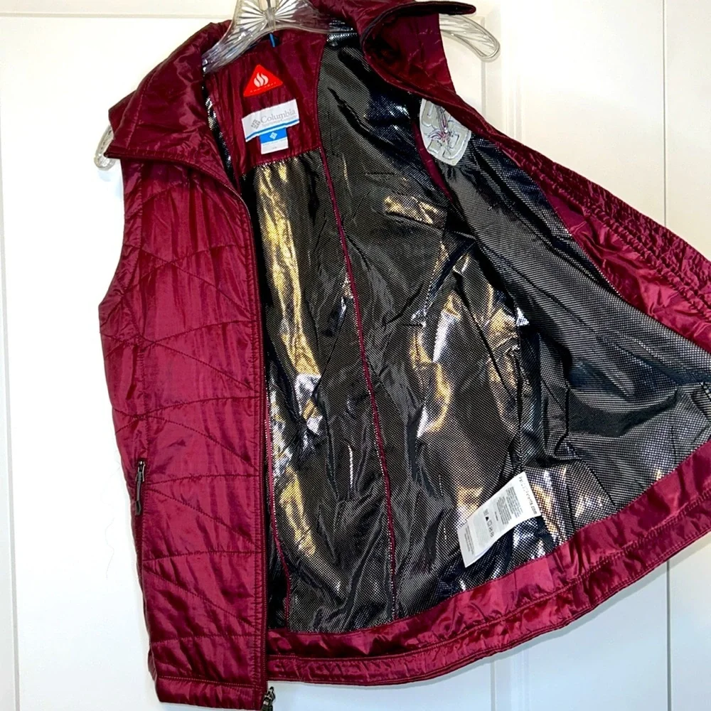 Columbia Women’s Boston College Omni-Heat Puffer Vest Great condition size XS - Picture 3 of 11